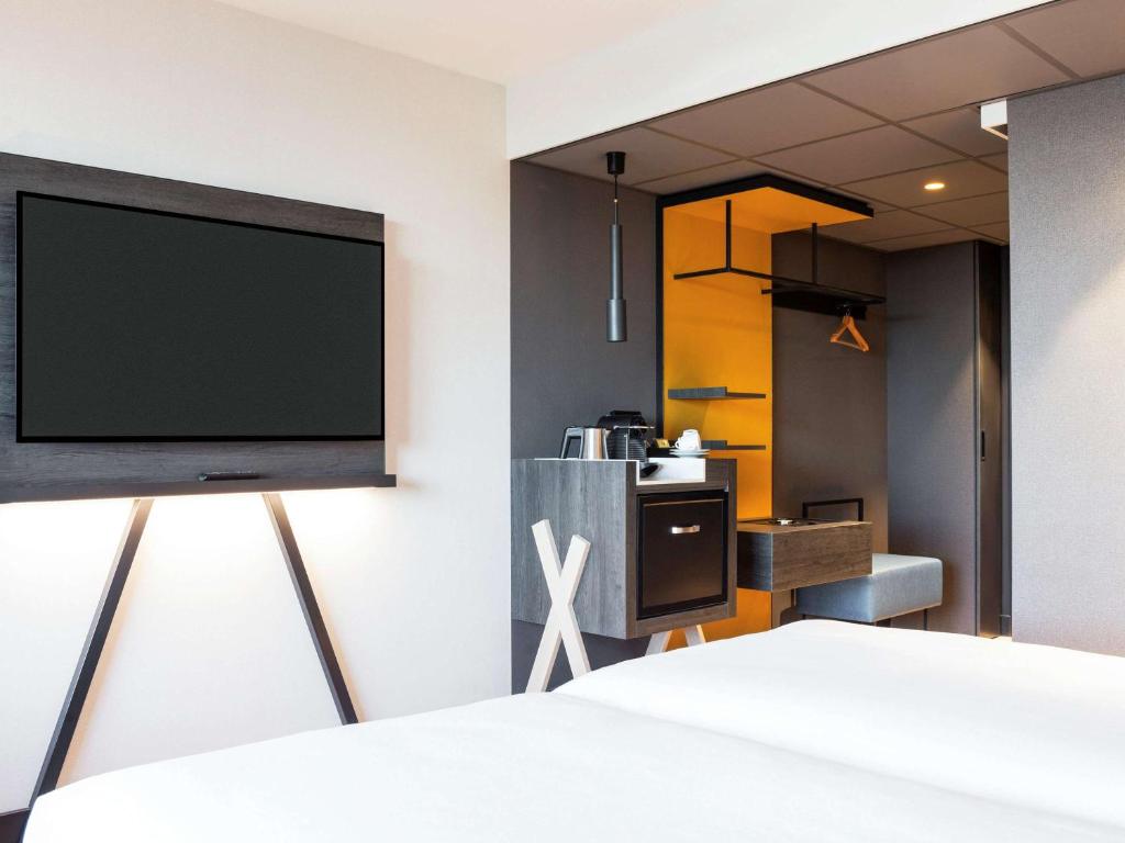 mercurre_amsterdam_city_room